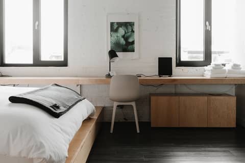 The Annex — hotel room