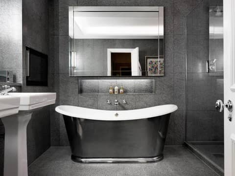 Covent Garden Hotel, Firmdale Hotels — bathroom