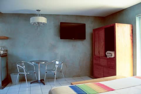 Hotel Rio Malecon — hotel room
