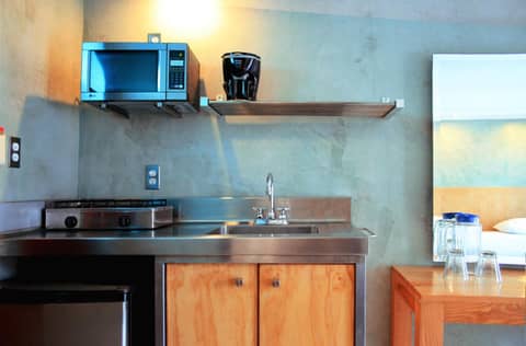 Hotel Rio Malecon — kitchen