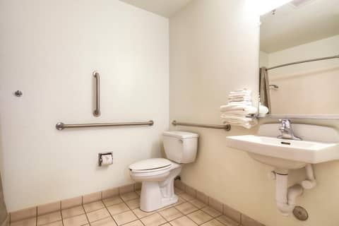 Motel 6-Anaheim, CA - Maingate — photo 9