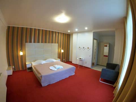 Hotel Mon Caprice — photo 8