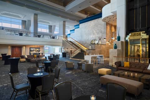 Renaissance Concourse Atlanta Airport Hotel — recepcion & lobby