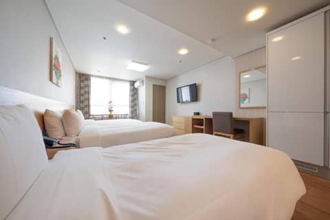 Ramada by Wyndham Seoul Dongdaemun — photo 2