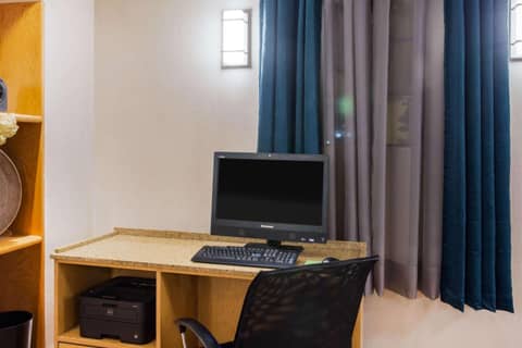 La Quinta Inn by Wyndham Norfolk Virginia Beach — photo 2
