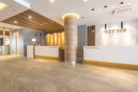 Madison Bangkok Hotel — recepcion & lobby