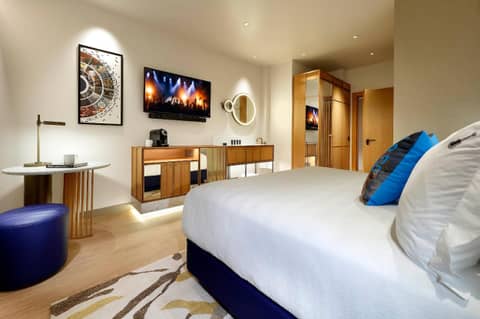 Hard Rock Hotel Madrid — hotel room