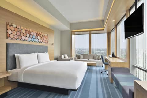 Aloft by Marriott New Delhi Aerocity — hotel room