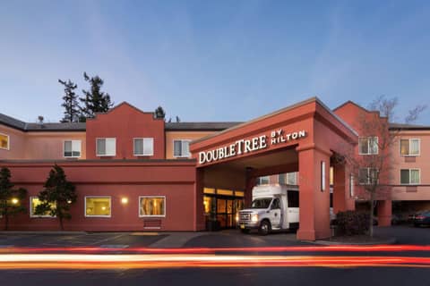 DoubleTree by Hilton Portland Tigard — photo 9