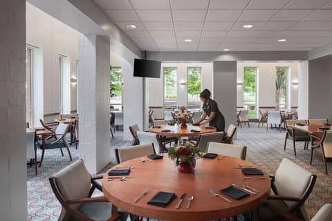 The Blackwell Inn and Pfahl Conference Center — dining