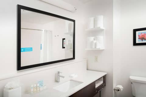 Hampton Inn & Suites San Antonio Lackland AFB SeaWorld — photo 2