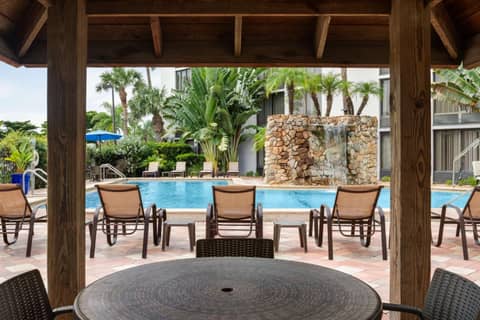 Doubletree by Hilton Fort Myers at Bell Tower Shops — photo 4