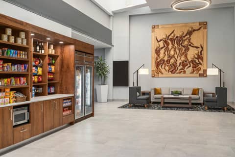 Doubletree by Hilton Fort Myers at Bell Tower Shops — photo 8