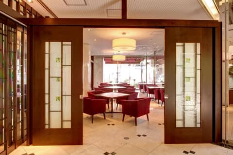 Smile Hotel Naha City Resort — dining