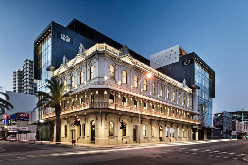 The Melbourne Hotel — building
