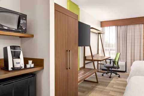 Holiday Inn Express - San Antonio Airport by IHG — photo 3