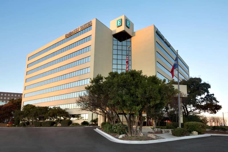 Embassy Suites San Antonio Airport — building