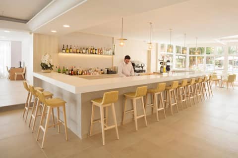 Tangerine by Honne Hotels - Adults Only — dining