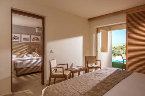 Bella Beach Hotel — hotel room