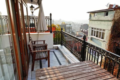 NOVIVA HOTEL Taksim — balance & terrace