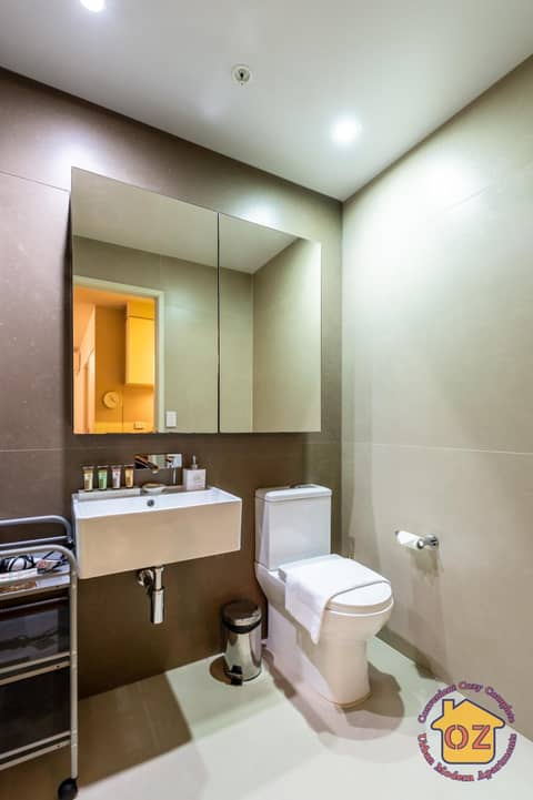 Aussie Escape Apartments-Skyline Collins Tower — photo 9