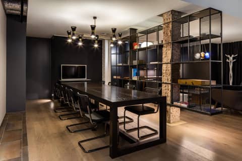 Radisson Blu Hotel London Mercer Street — meeting room