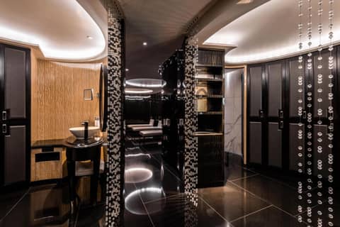 Corinthia London — hotel reception