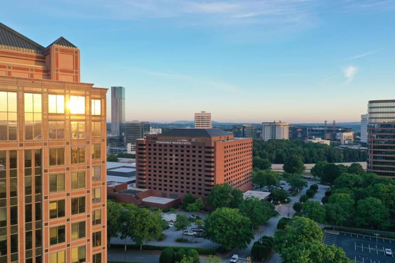 Renaissance Atlanta Waverly Hotel & Convention Center — building