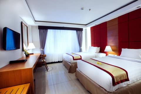 Royal Regantris Kuta — hotel room