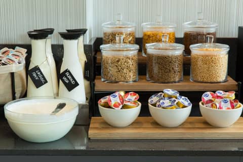 iQ Hotel Milano — dining