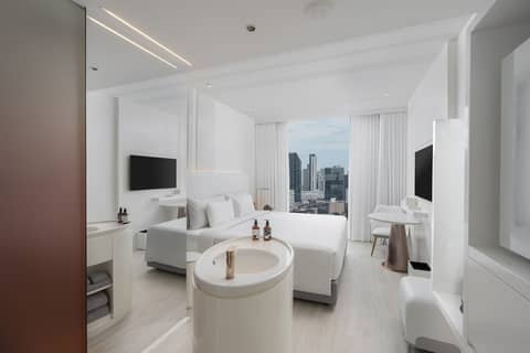 INNSiDE by Meliá Bangkok Sukhumvit — hotel room