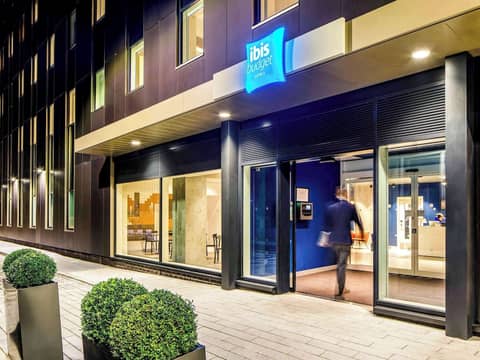 ibis budget Manchester Airport — photo 6