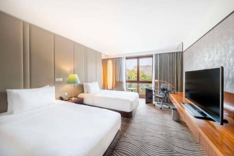 Hilton Berlin — hotel room