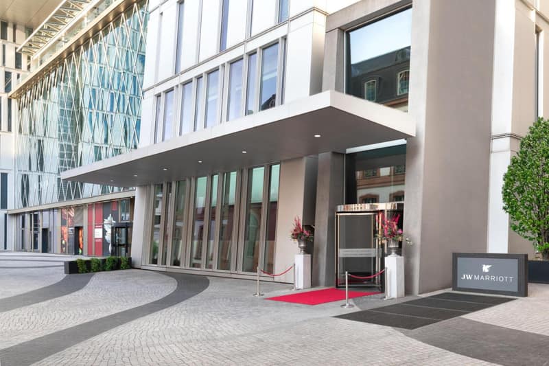 JW Marriott Hotel Frankfurt — building