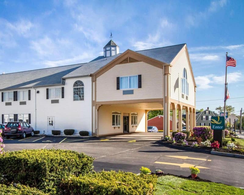 Quality Inn & Suites South Portland — building