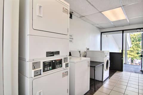Motel 6-Middleburg Heights, OH - Cleveland — photo 2