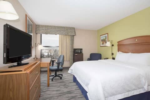 FairBridge Inn & Suites Thornton — hotel room