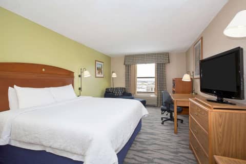 FairBridge Inn & Suites Thornton — hotel room