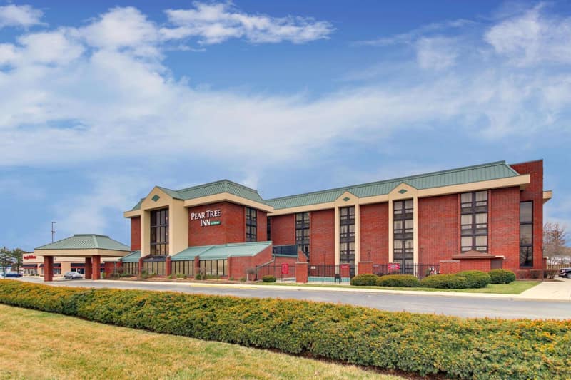 Best Western Plus Indianapolis — building