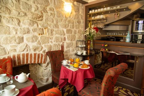 Hotel Du Beaumont — dining