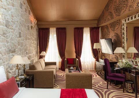 Hotel Du Beaumont — hotel room