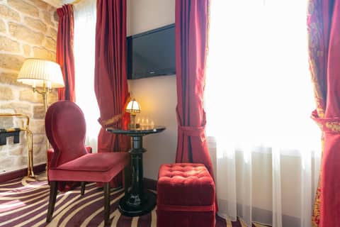 Hotel Du Beaumont — hotel room