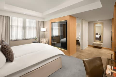 Conrad London St James — hotel room
