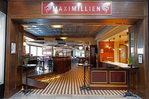 DAVINCI Hotel on Nelson Mandela Square — dining