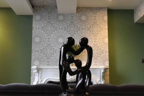 Byron Hotel — living room