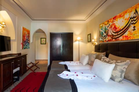 Le Caspien Boutique Hotel — hotel room