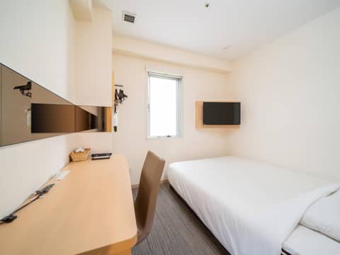 Super Hotel Asakusa — hotel room