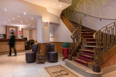 L'Ouest Hotel — recepcion & lobby