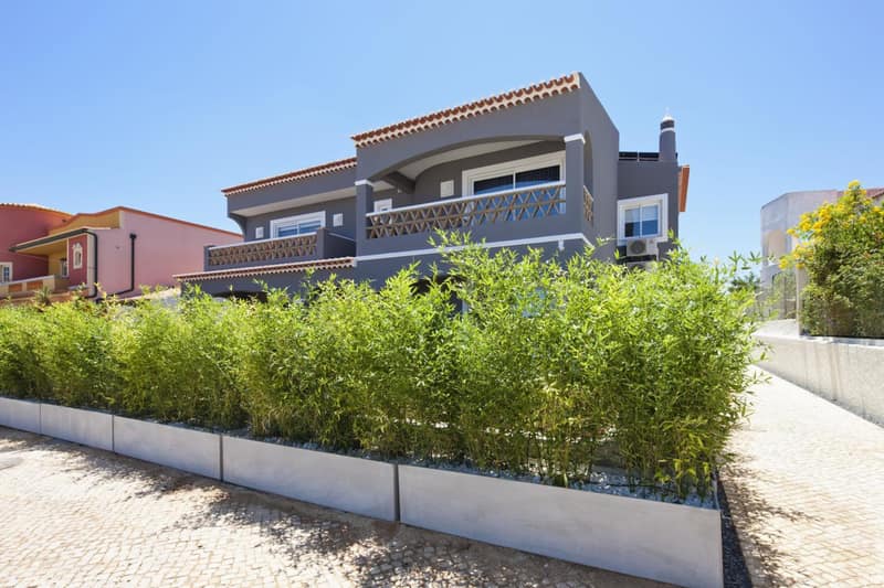Costa d'Oiro Ambiance Village — building