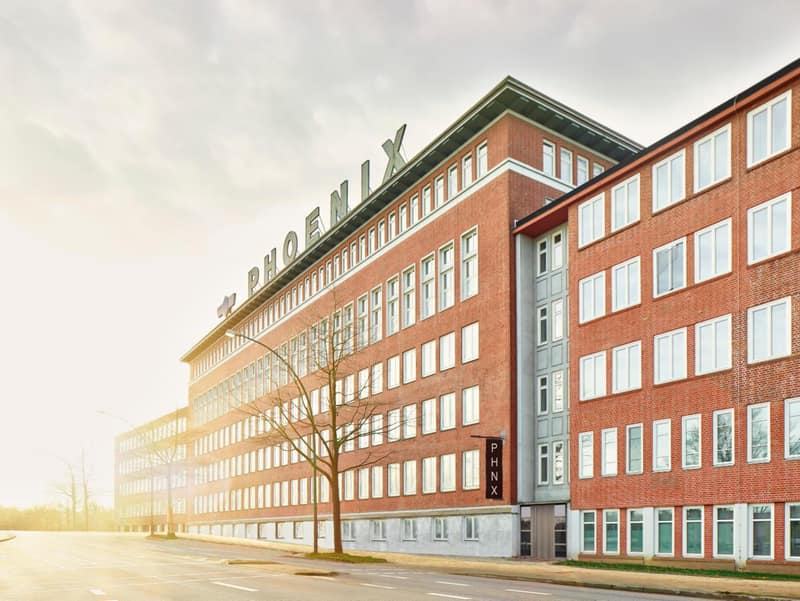 PHNX Aparthotel Hamburg — building